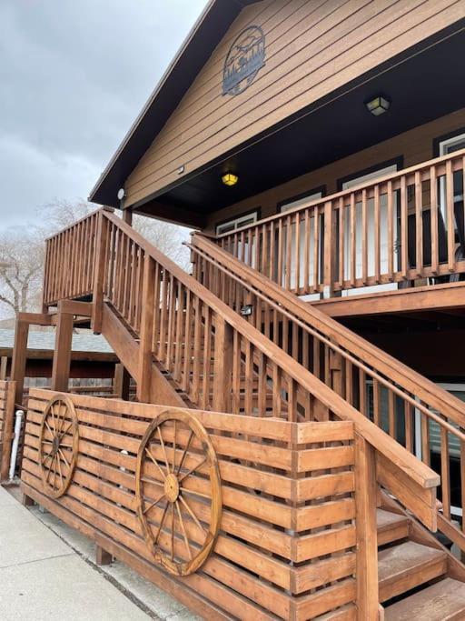 Parkway Yellowstone Guest House Room #1 Gardiner Exterior photo